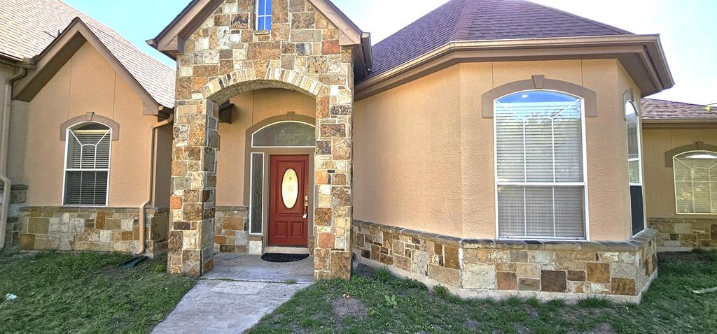 106 Mesquite Trail Property Photo 3
