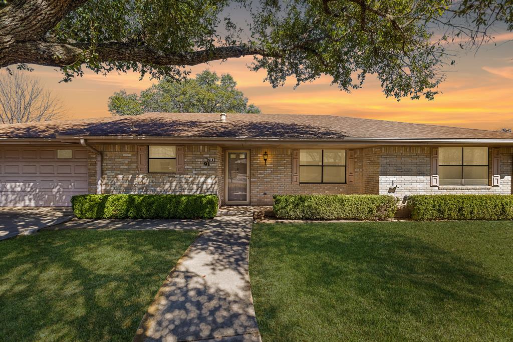 91 Westwood Lane Property Photo