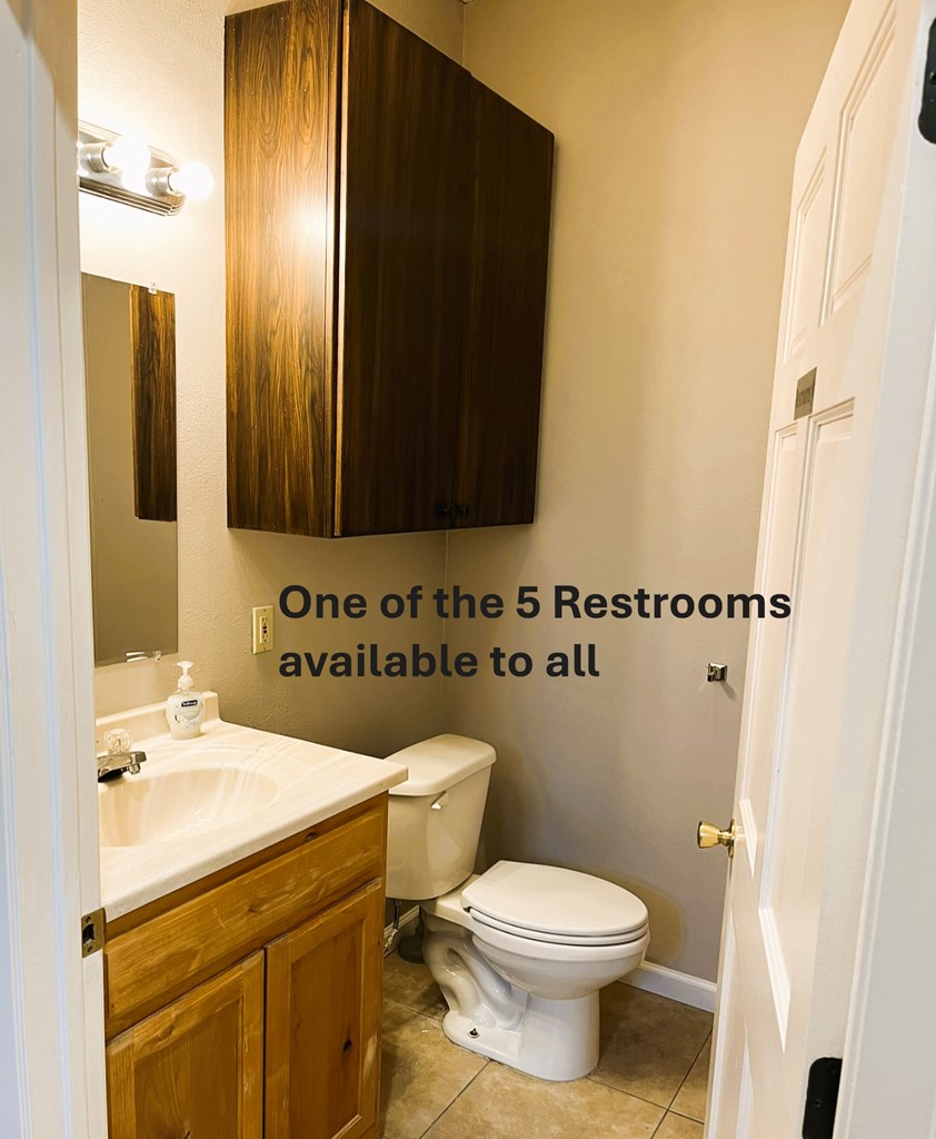 228 Washington St Property Photo 8