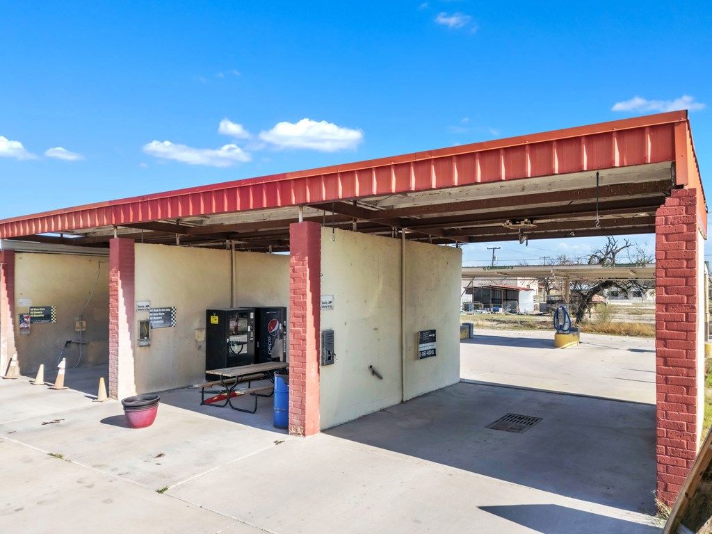 3042-304 E Hwy 90 Property Photo 28