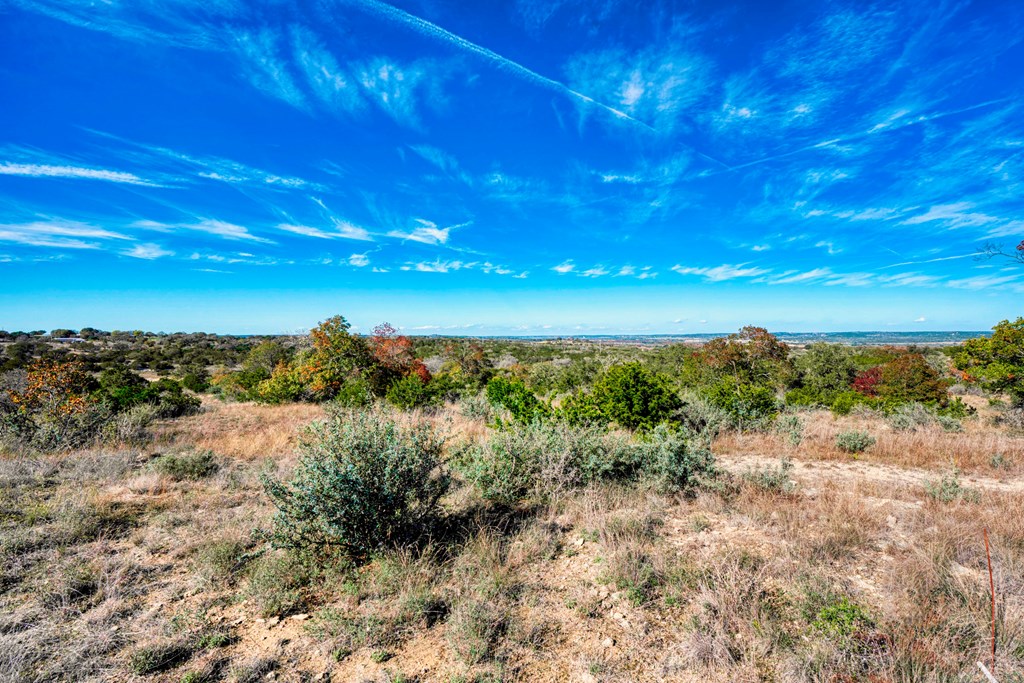 538 Hidden Hills Ranch Rd Property Photo 4