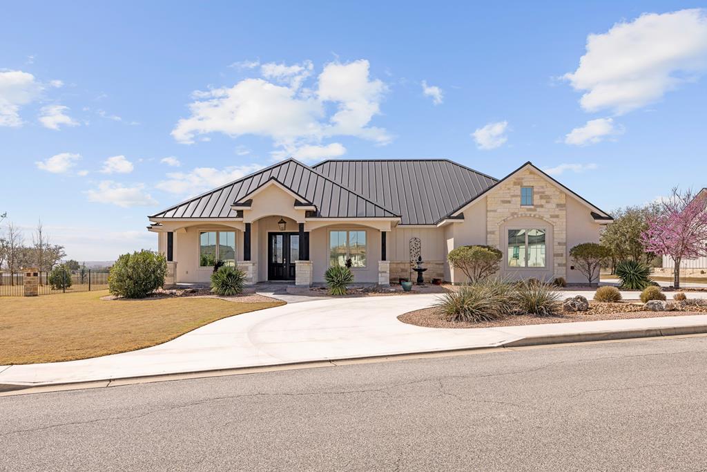 1020 Cielo Dr Property Photo