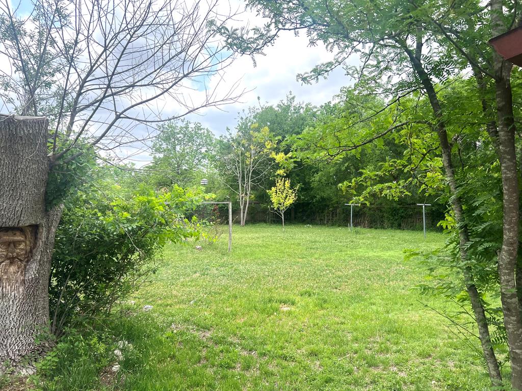 134 Middle Forest Property Photo 24