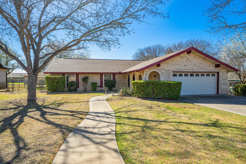 103 Spanish Oak Lane Property Photo