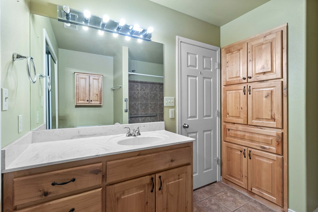 102 Sandlewood Lane Property Photo 15