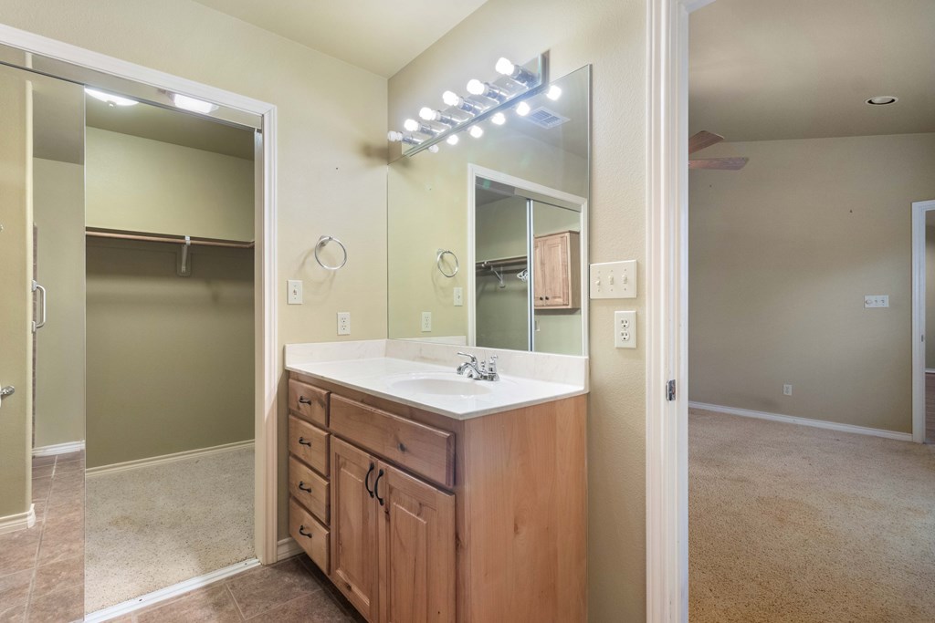 102 Sandlewood Lane Property Photo 17