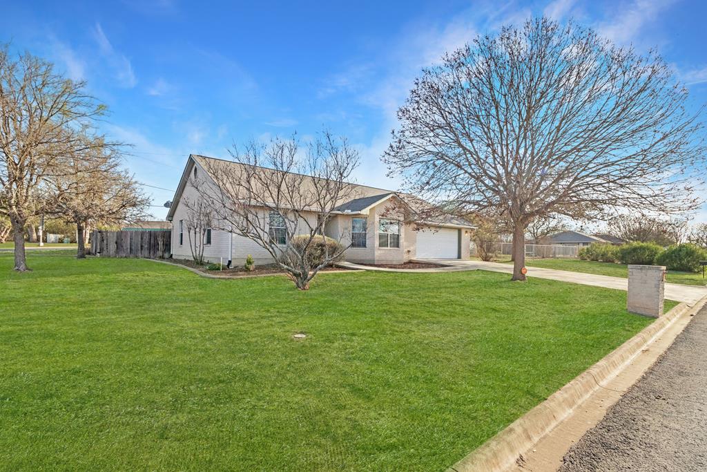 102 Sandlewood Lane Property Photo 36