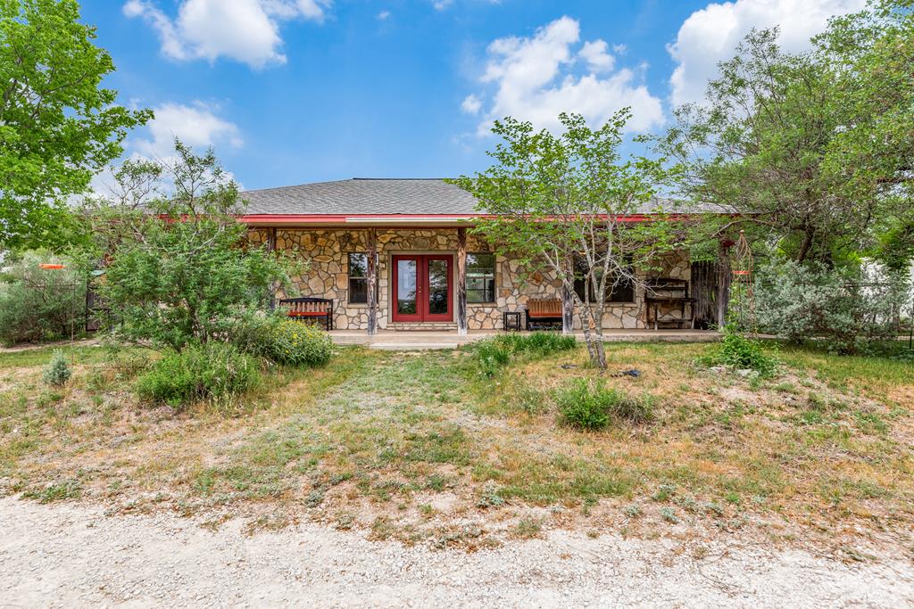 105 Featherhill Property Photo