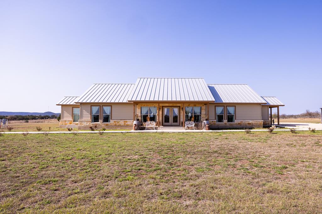 5025 N Hwy 16 Property Photo