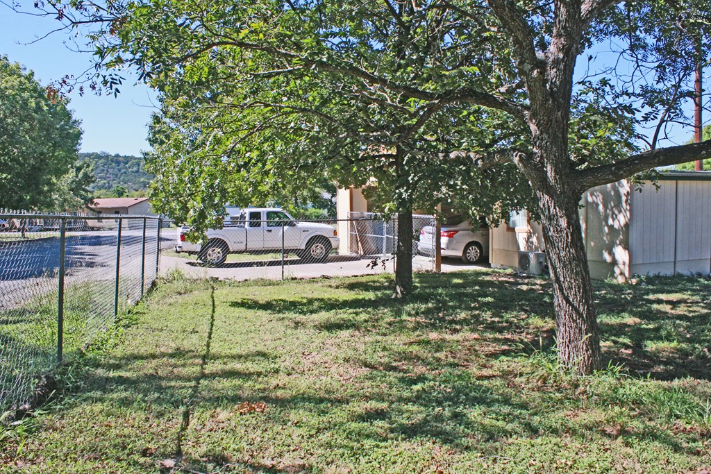 113 S Cedar Dr Property Photo 3