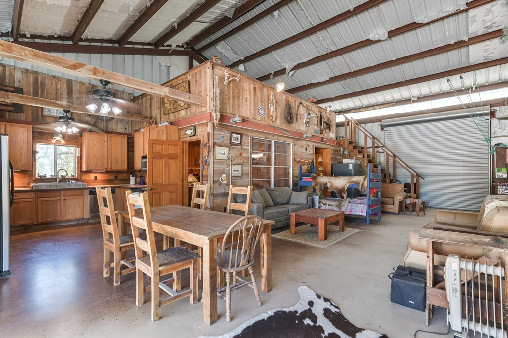 119149 Property Photo 33
