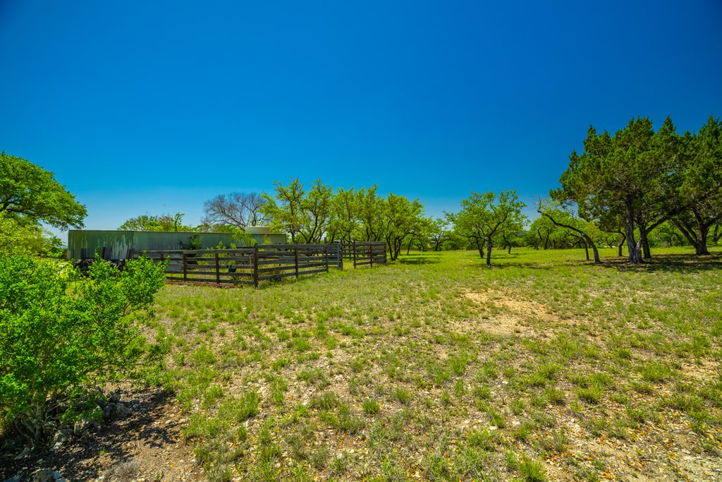 119149 Property Photo 38