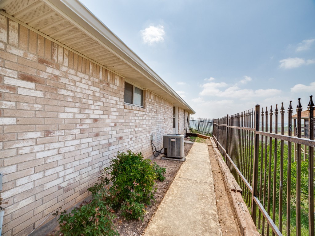 121 Mesa Del Sol Property Photo 33