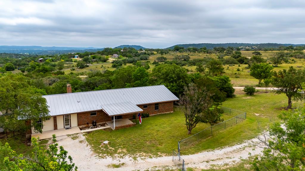 168 Stoney Hills Rd Property Photo 1