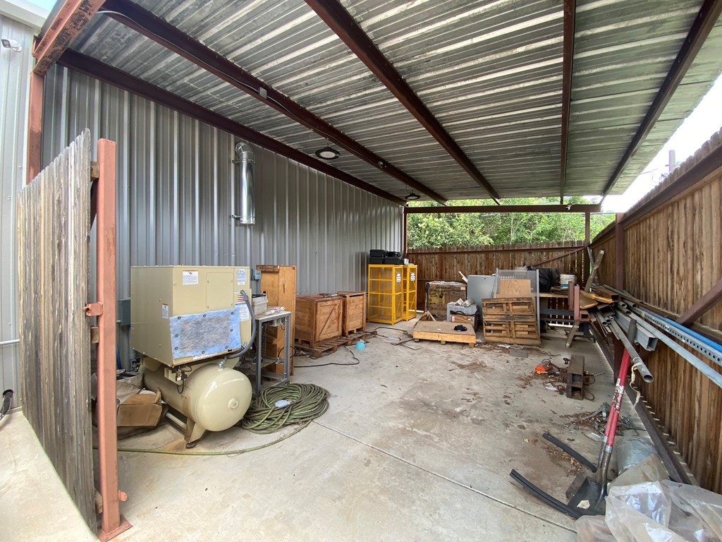 2839 Junction Hwy Property Photo 14