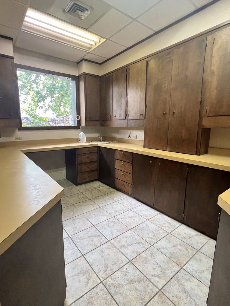715 Hill Country Dr Property Photo 18
