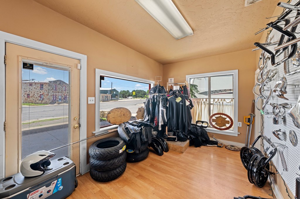 1700 Broadway Property Photo 10