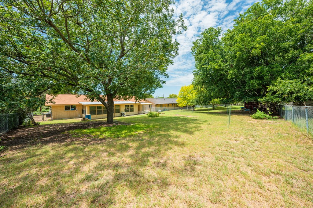 1122 Nancy Beth Dr Property Photo 17