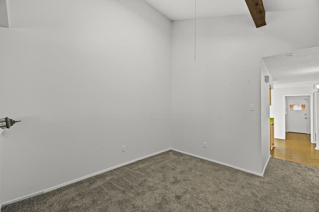 120101 Property Photo 5