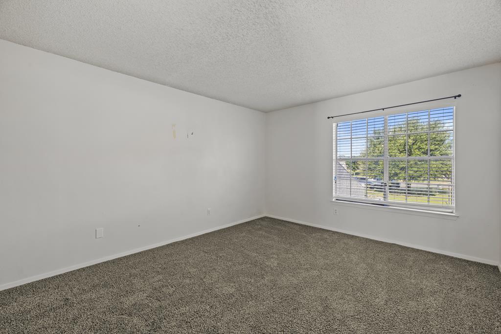 120101 Property Photo 14
