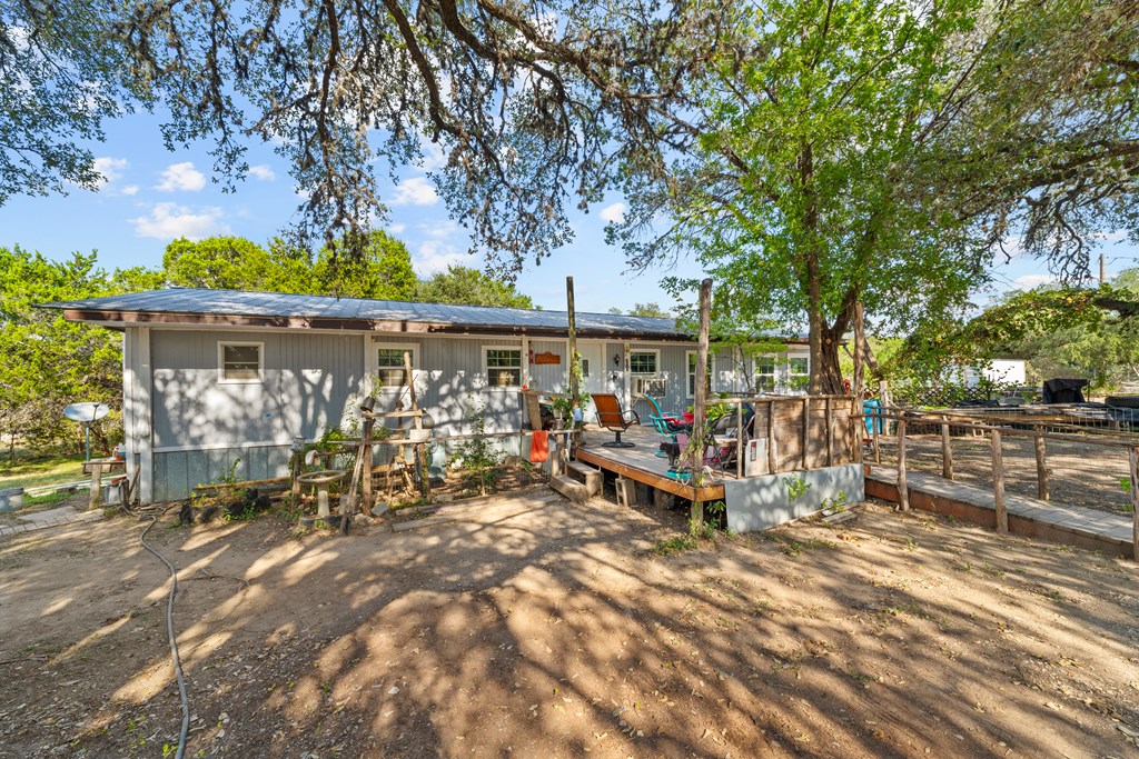 1602 Broad Oak Dr Property Photo 3