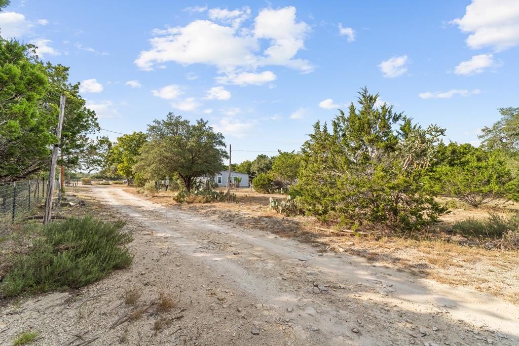 1602 Broad Oak Dr Property Photo 21