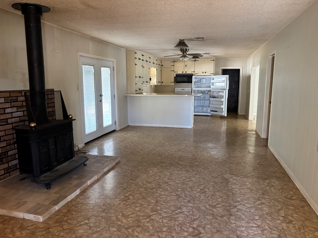 306 S Broadway Property Photo 6