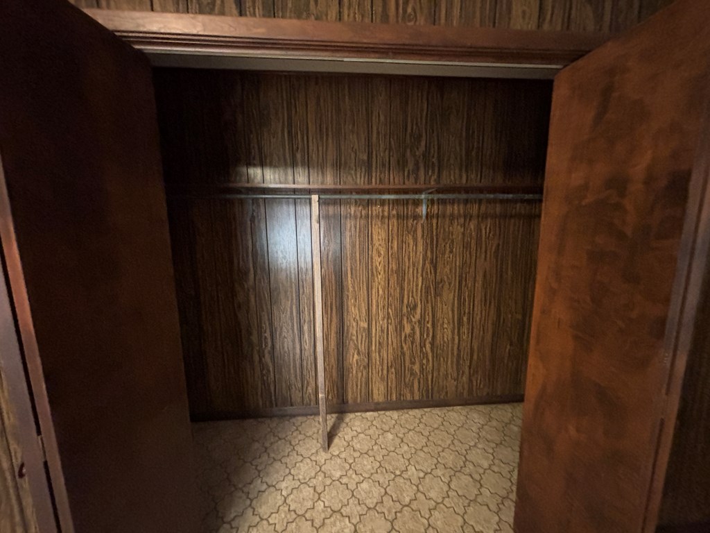 306 S Broadway Property Photo 17
