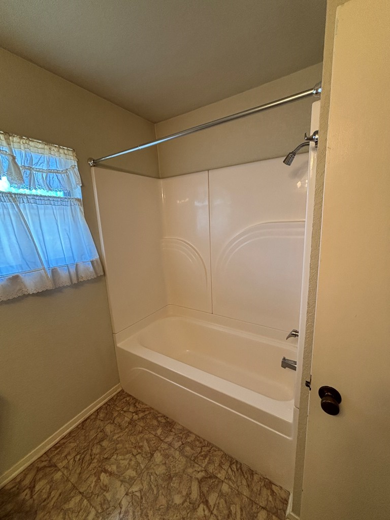 306 S Broadway Property Photo 23