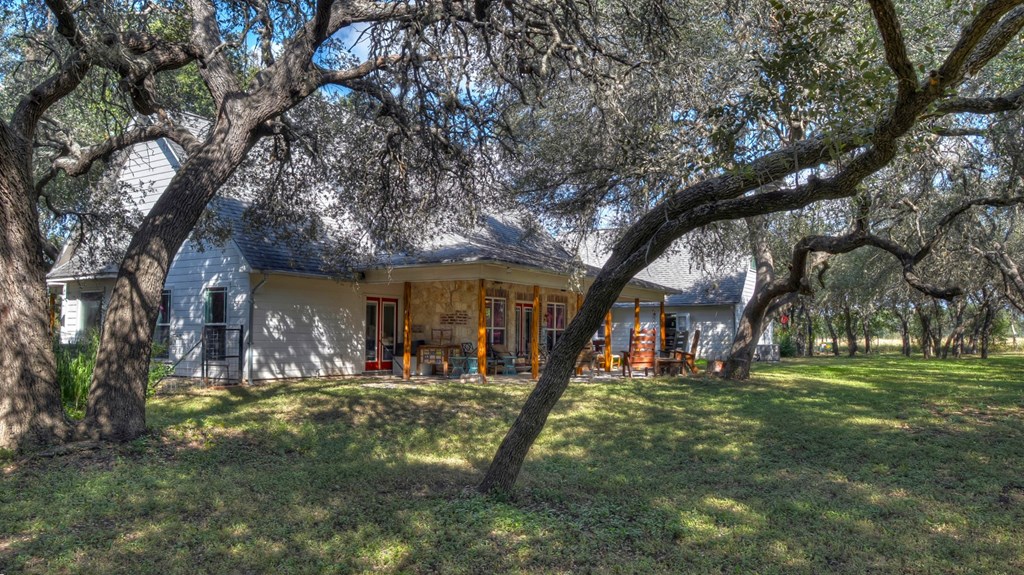 4573 Rr 1120 Property Photo 9