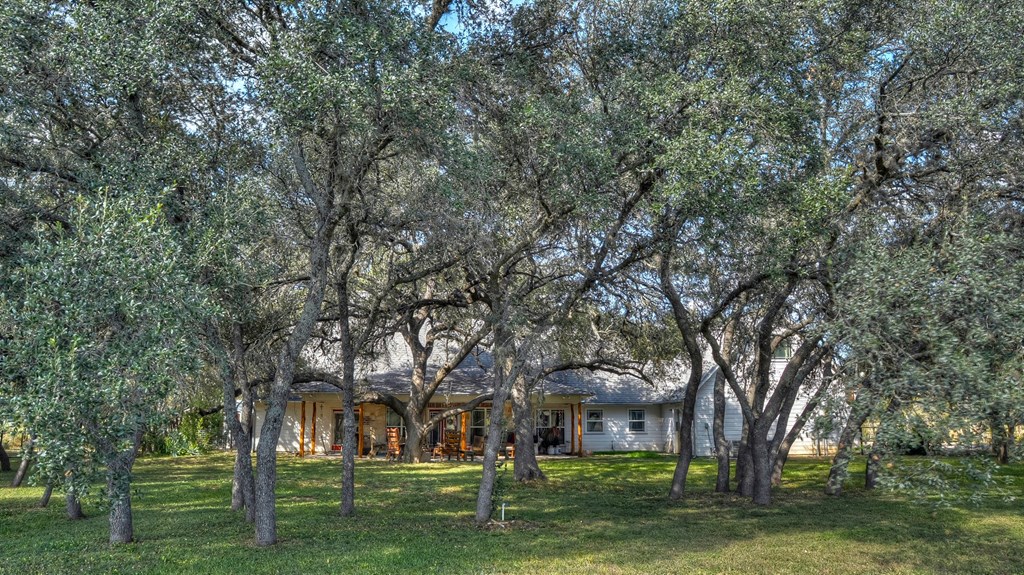 4573 Rr 1120 Property Photo 11