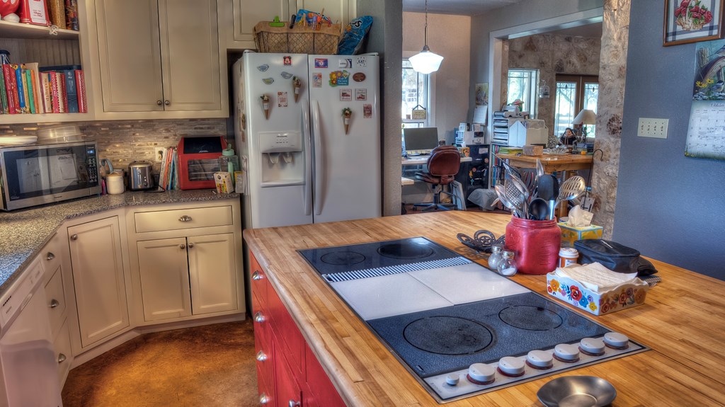 4573 Rr 1120 Property Photo 15