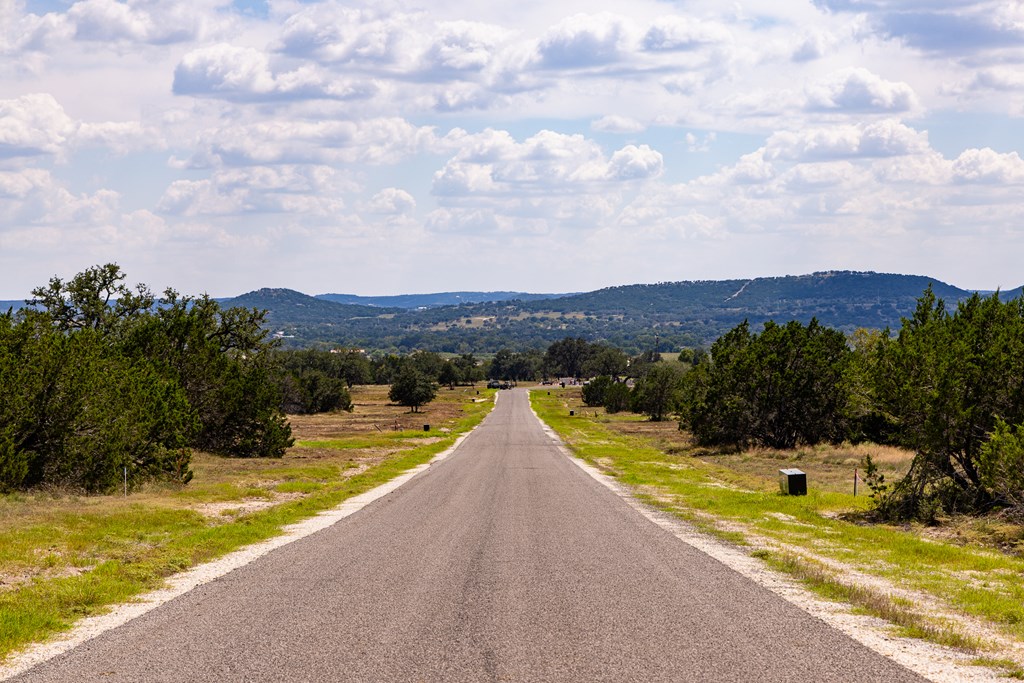 312 Dark Sky Path Property Photo 13