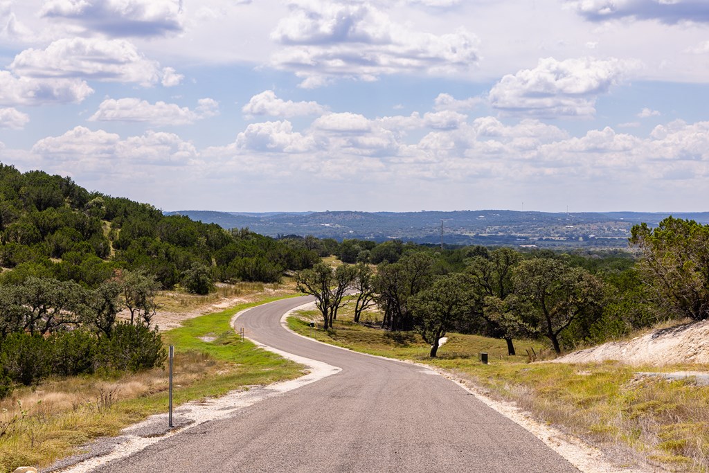 496 Dark Sky Path Property Photo 2