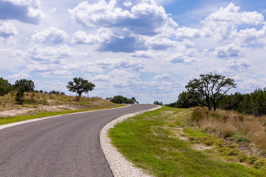 496 Dark Sky Path Property Photo 11