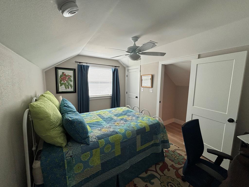 1057 Roanoke Ln Property Photo 37