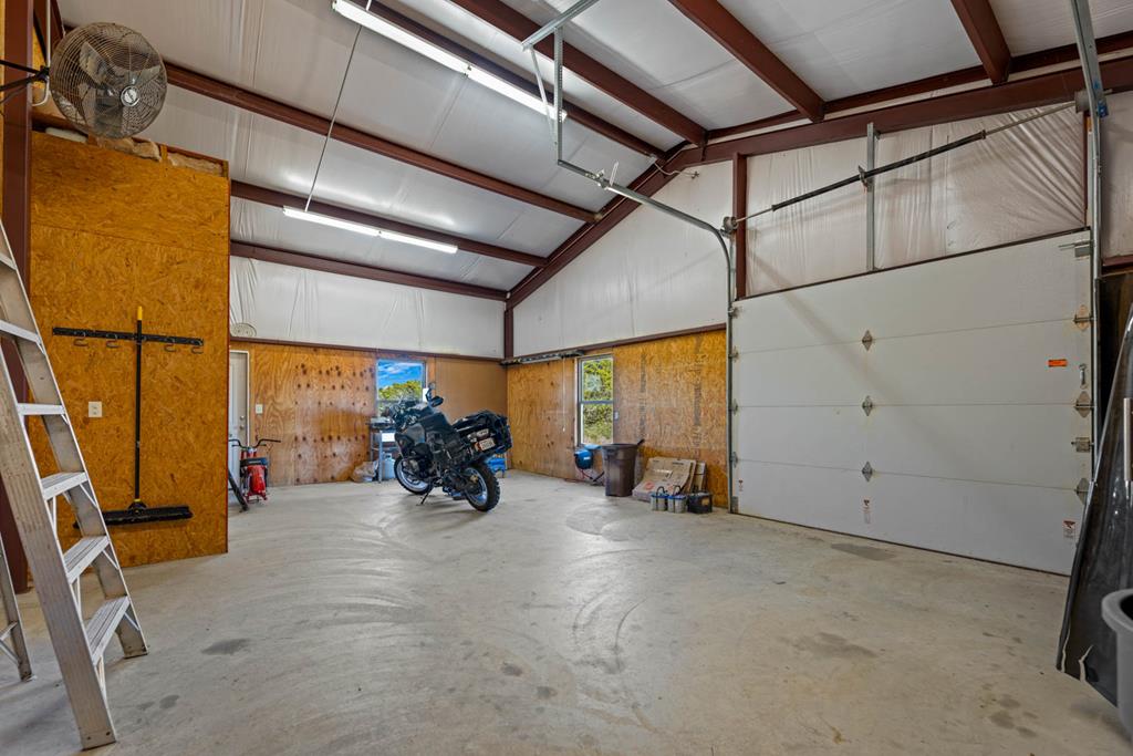 326 W River Valley Rd Property Photo 65