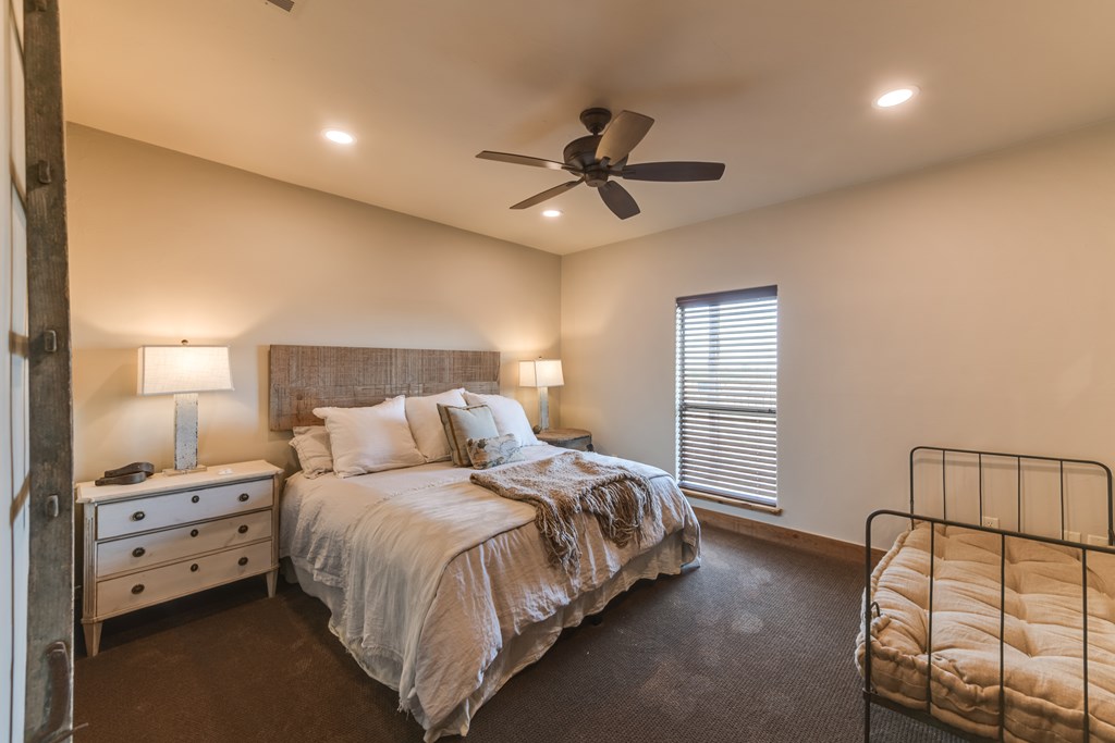 120971 Property Photo 15