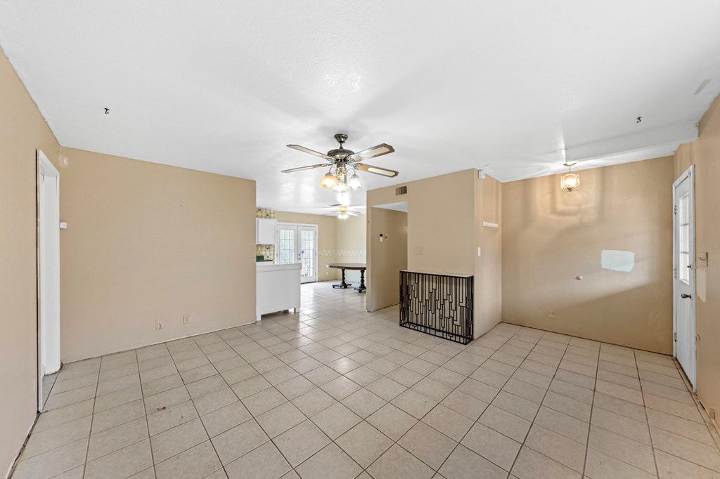 311 Leslie Dr Property Photo 6