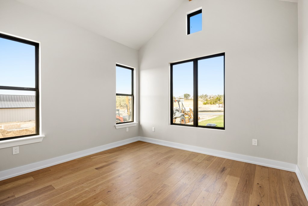 1060 Albatross Way Property Photo 13