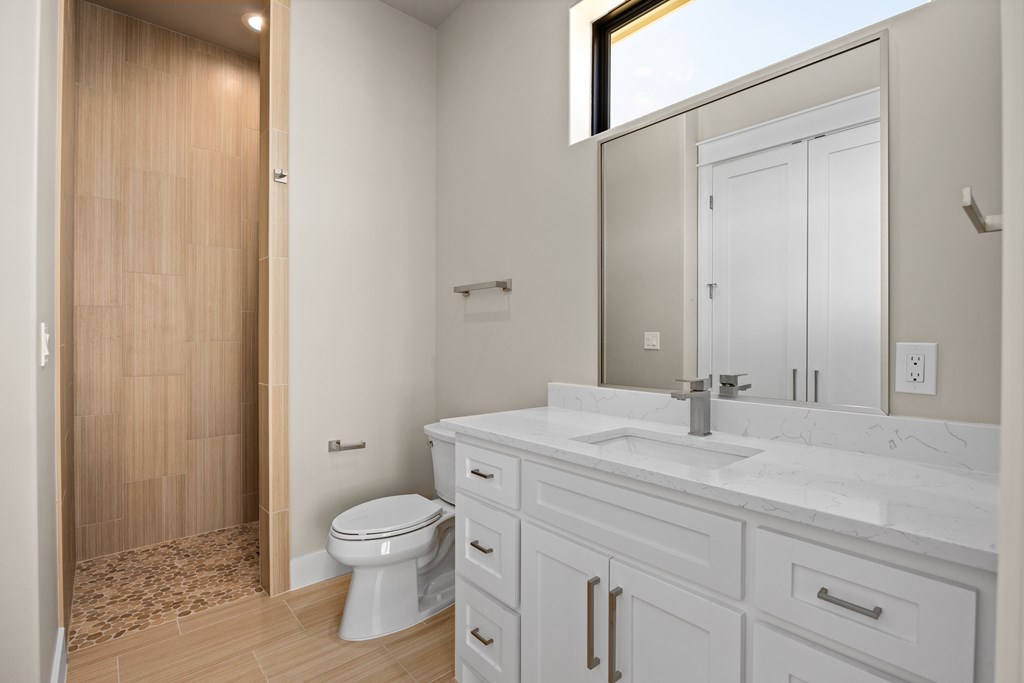 1060 Albatross Way Property Photo 14