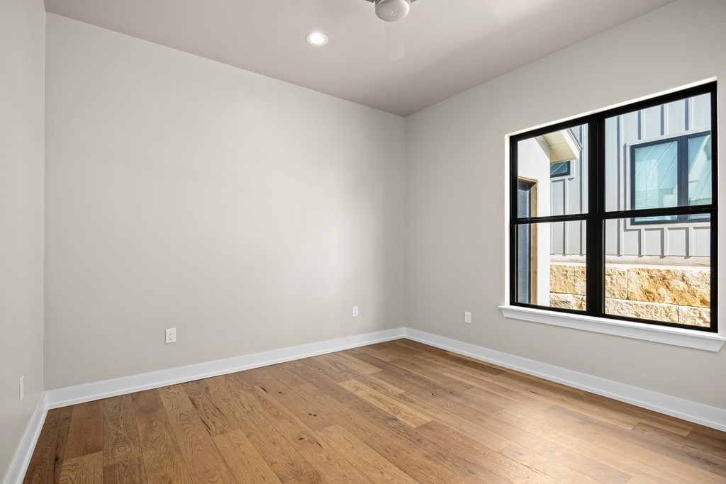 1060 Albatross Way Property Photo 15