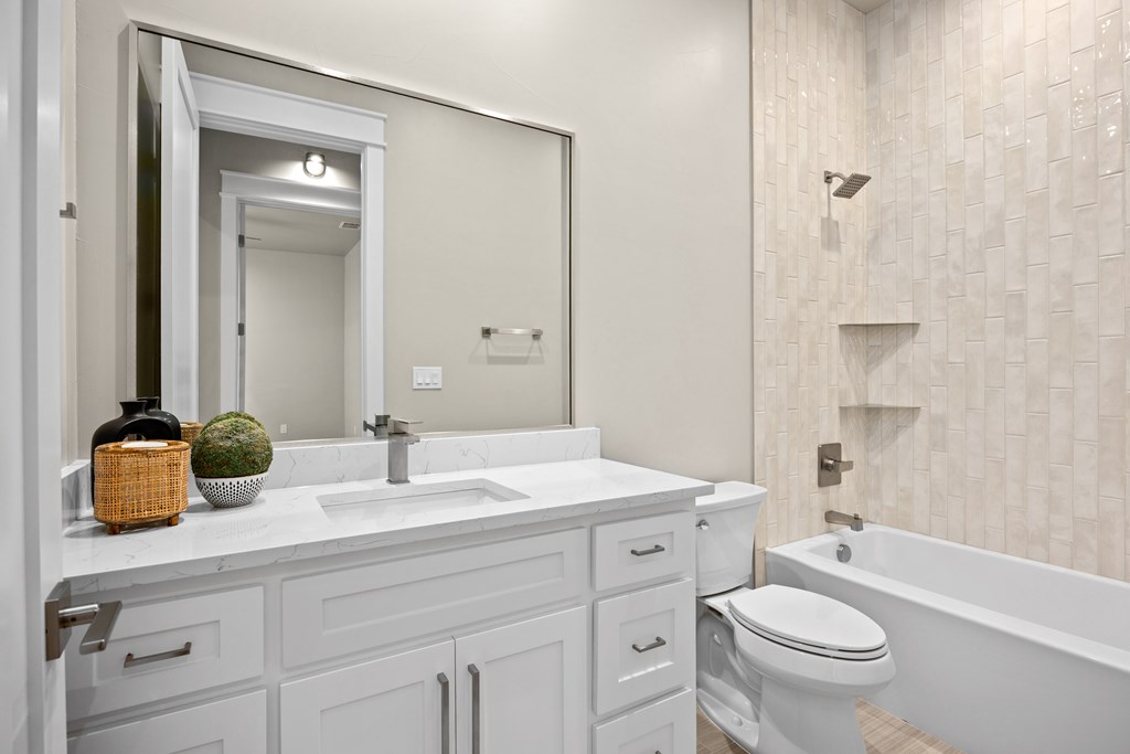 1060 Albatross Way Property Photo 16