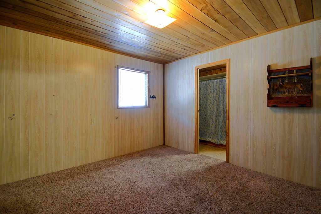 270 Sanders Rd Property Photo 11