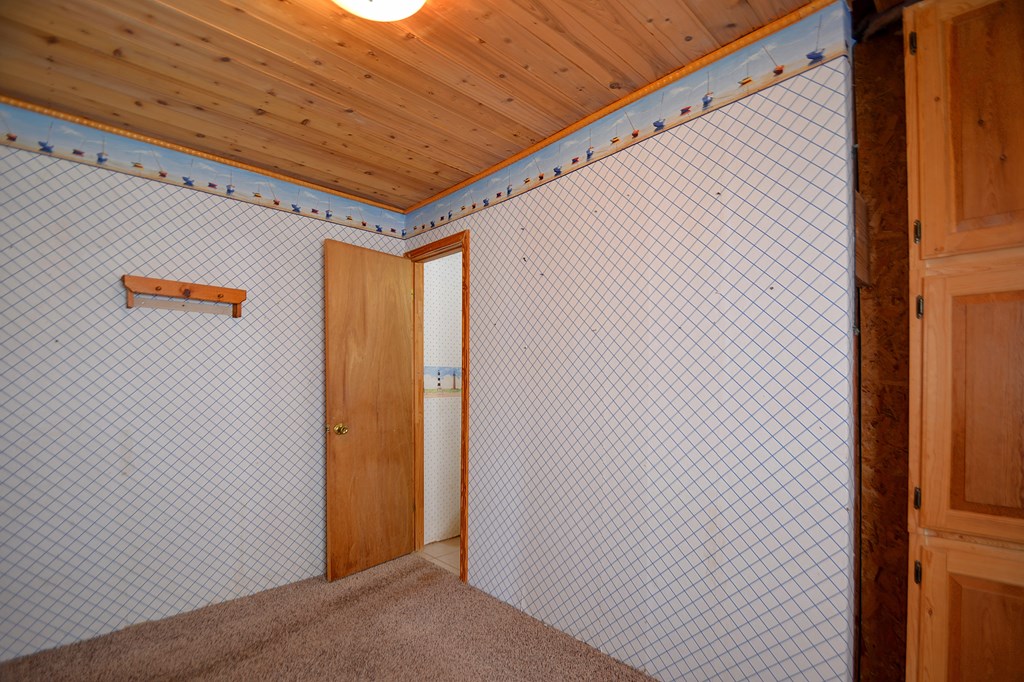 270 Sanders Rd Property Photo 14