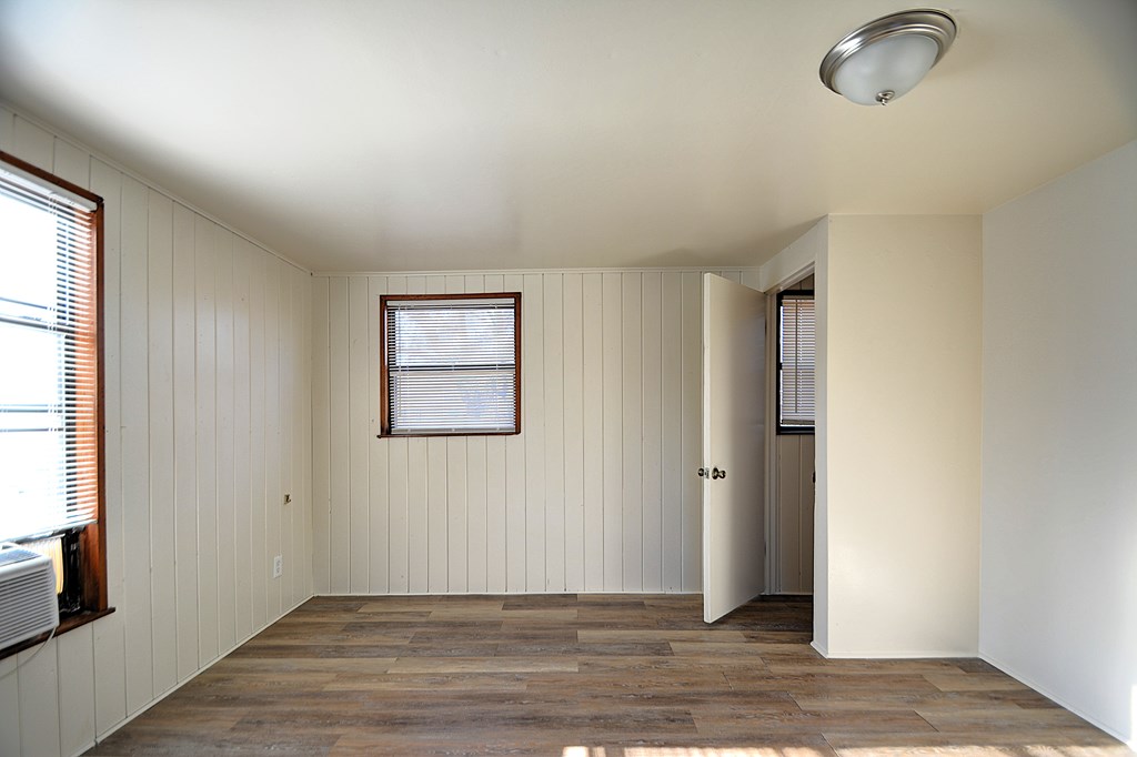 1707-a E Main St Property Photo 14