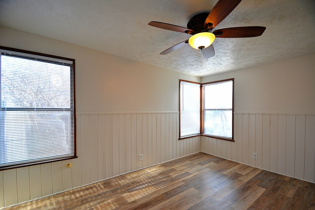 1707-a E Main St Property Photo 15