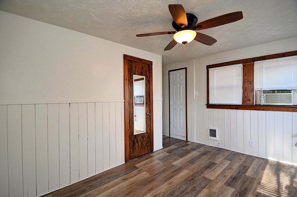 1707-a E Main St Property Photo 21