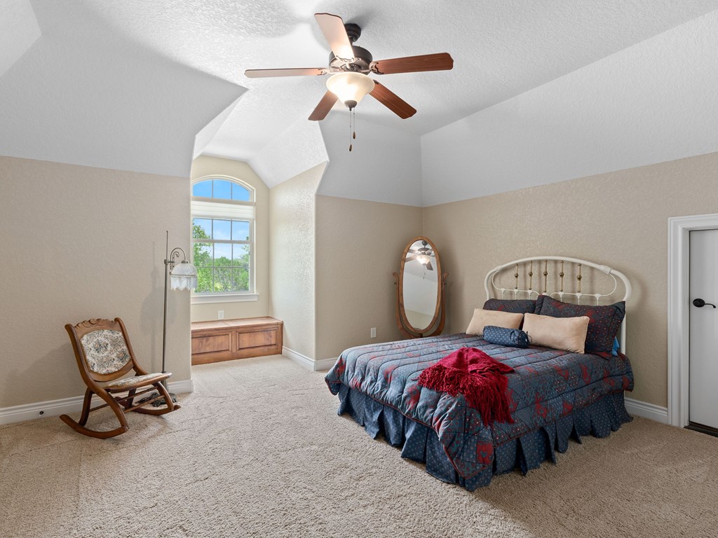 181 Highland Meadows Property Photo 28