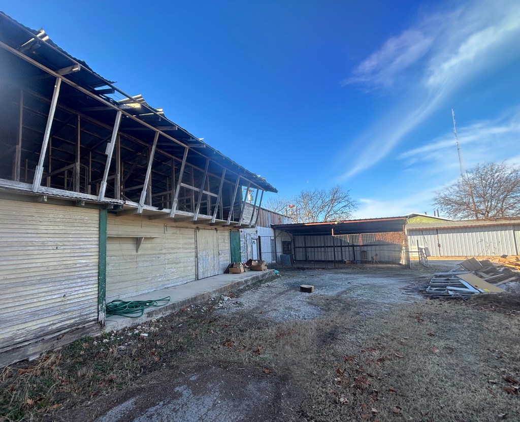 100 N Nueces St Property Photo 12